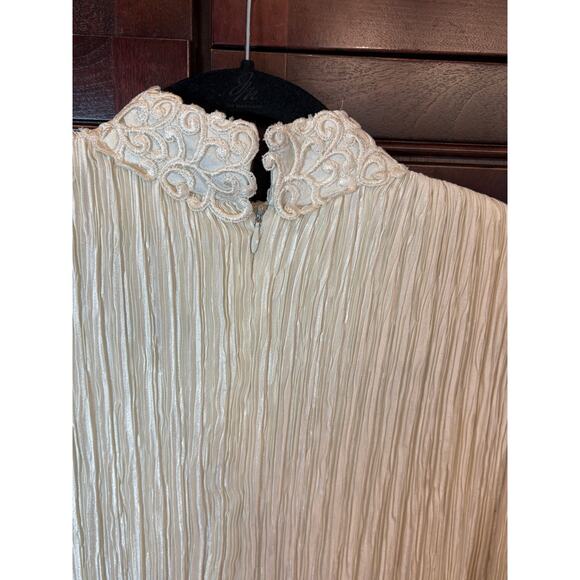 Vintage Pierre Labiche Cream Pleated Dress with Lace Detail Size 10 - Picture 5 of 15